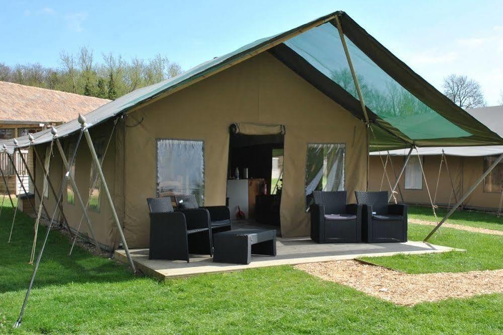 Bear Lodge - Glamping Lympne Εξωτερικό φωτογραφία